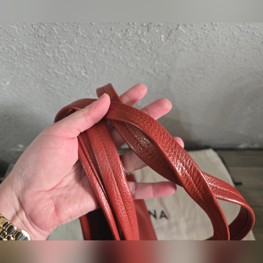 Cuyana Classic Easy Tote - Picture 5 of 9